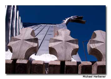 Dragon-Guards-Castle