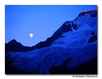 Snowshoe-Across-Peaks