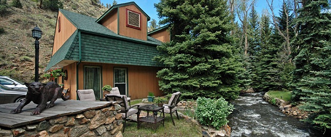 Discover Serenity at Baxter’s on the Creek B&B