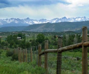 Montrose: Colorado's Gateway to the Southwest 1 Montrose: Colorado's Gateway to the Southwest 1