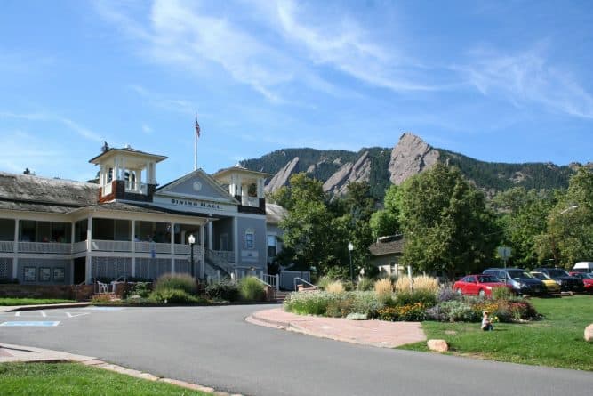 Chautauqua Park: Boulder's Historic Landmark and Hangout - goColorado